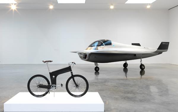 MN Special (MN05), Biomega Bicycle, Private Collection, 2008, y Kelvin40 Concept Jet, commissioned by the Cartier Foundation for the 2003 Contemporary Art, Paris.