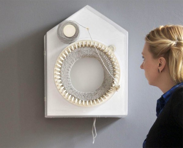 365 Knitting Clock, Siren Elise Wilhelmsen, 2010.