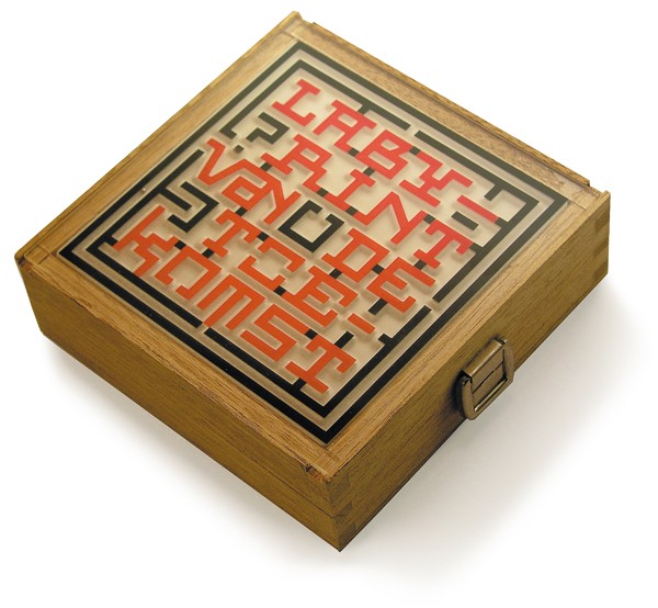 René Knip, caja recuerdo de la exposición Labyrinth of the future, Dutch Building Fund (Bouwfonds), Amsterdam 1999.
