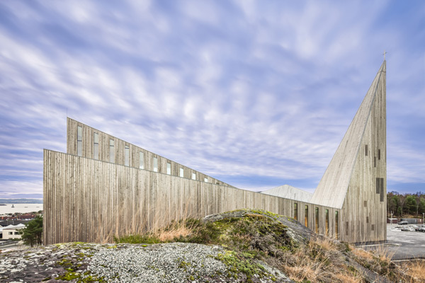 Iglesia de Knarvit por Reifuld Ramstad Architects