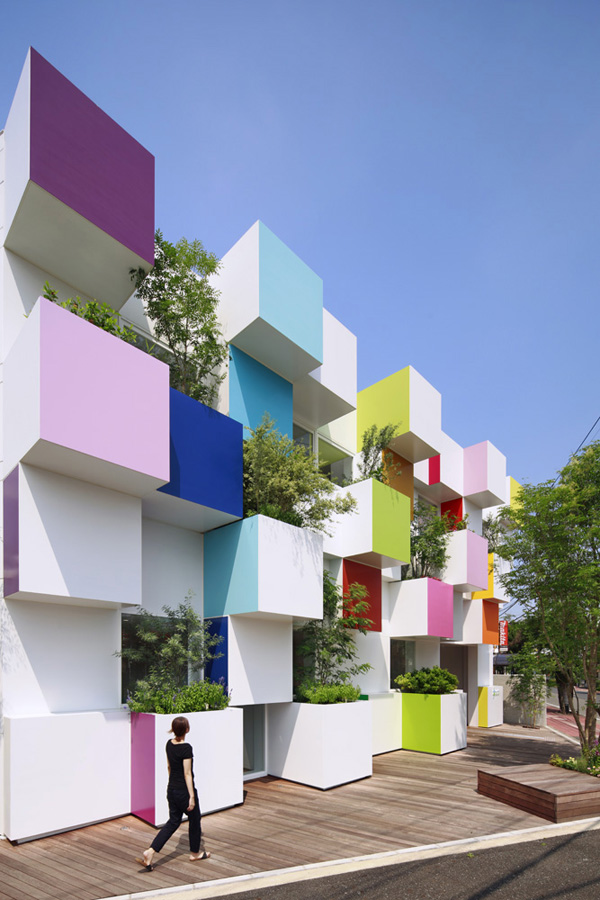 Sucursal Nakaaoki del Sugamo Shinking Bank por Emmanuelle Moreaux