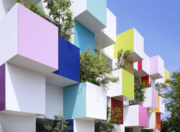 Sucursal Nakaaoki del Sugamo Shinking Bank por Emmanuelle Moreaux