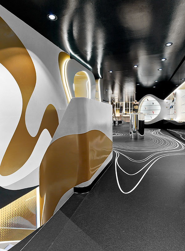 Fun Factory, Karim Rashid, 2015. Fun Factory, Karim Rashid, 2015.