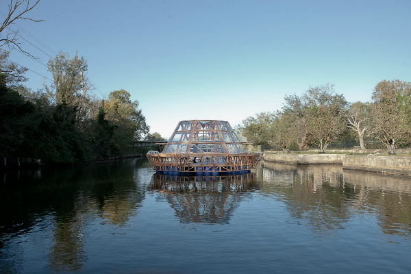 Jellyfish Barge, de Pnat.