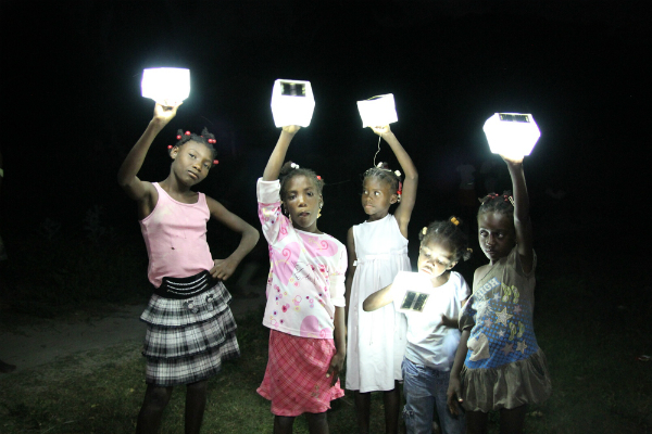SolarPuff by Solight Design SolarPuff by Solight Design