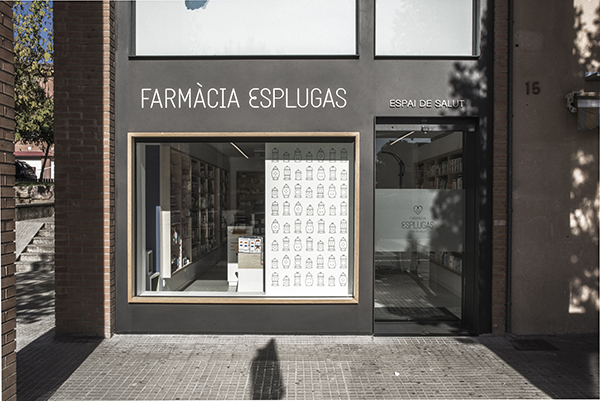 Identidad corporativa de la Farmacia Esplugas, Toormix, 2014.