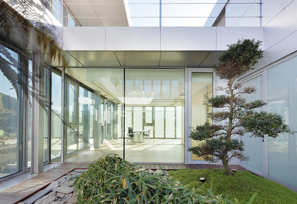 Torre de oficinas Zaisa de Hoz Fontán Arquitectos