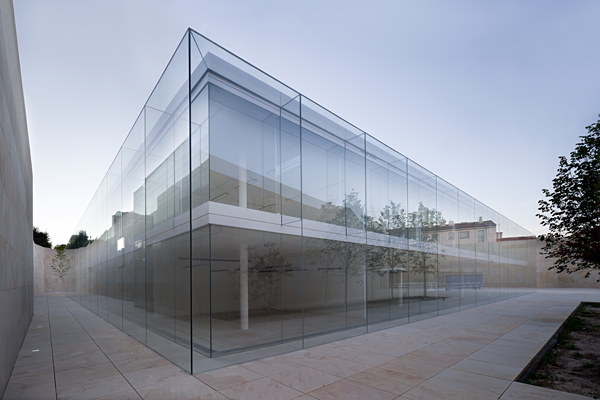 Oficinas en Zamora. Alberto Campo Baeza, 2012. Fotografía de Javier Callejas.