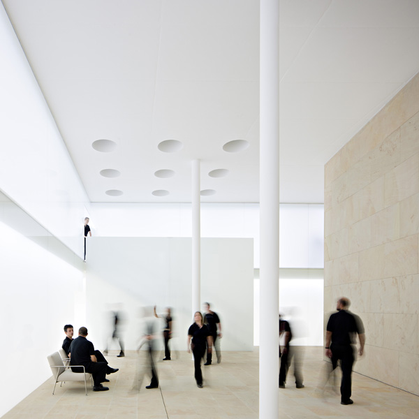 Oficinas en Zamora. Alberto Campo Baeza, 2012. Fotografía de Javier Callejas.