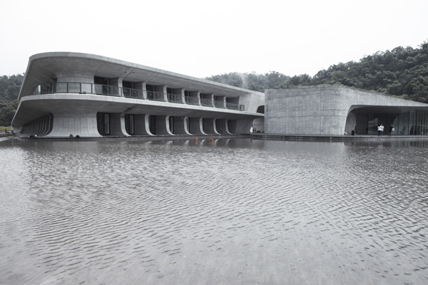 Centro de visitantes Sun Moon Lake de Norihiko Dan and Associates 