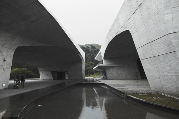 Centro de visitantes Sun Moon Lake de Norihiko Dan and Associates 