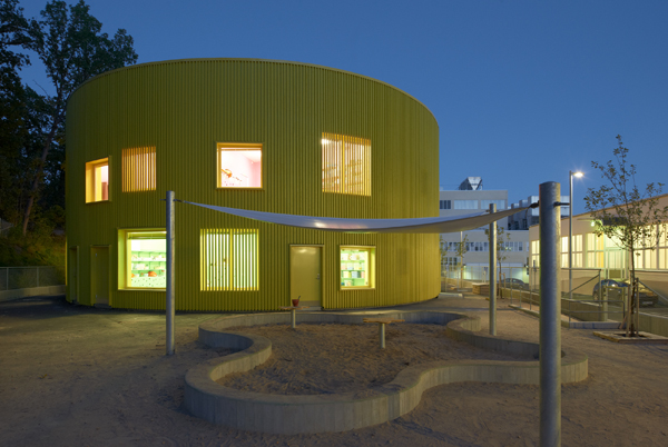 Guardería Tellus Nursery por Tham & Videgård Arkitekter 