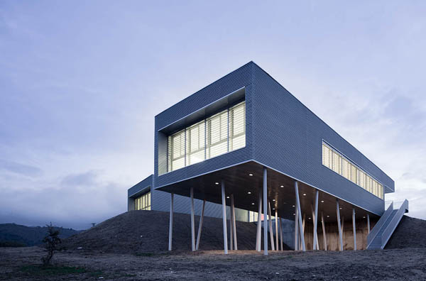 Colegio Mirador de BmasC Arquitectos