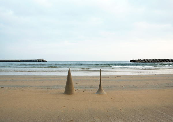 Sand vases-