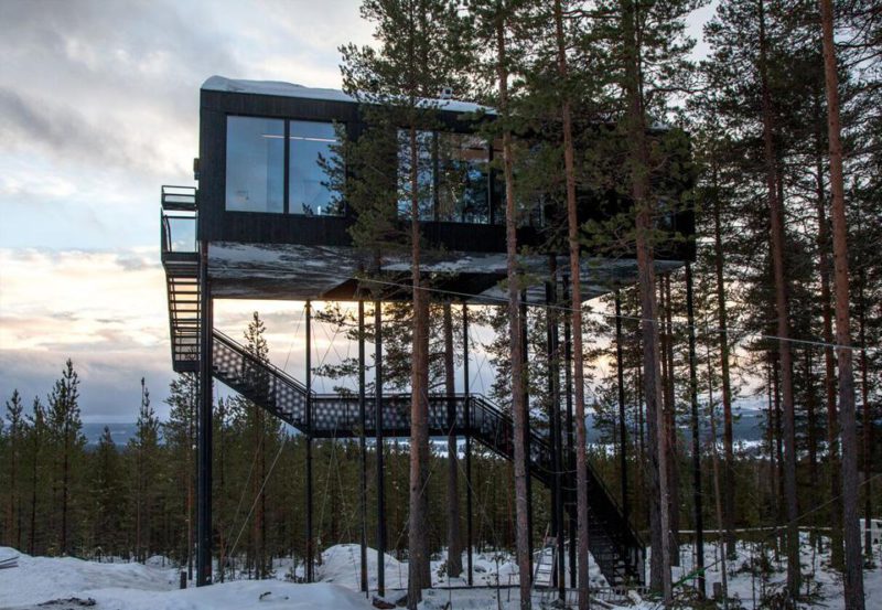 Treehotel, habitación con vistas al bosque ártico de Suecia