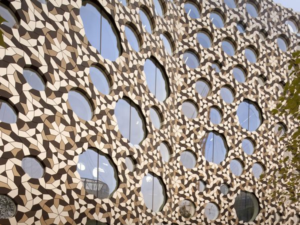 Ravensbourne_Entrance_1.jpg