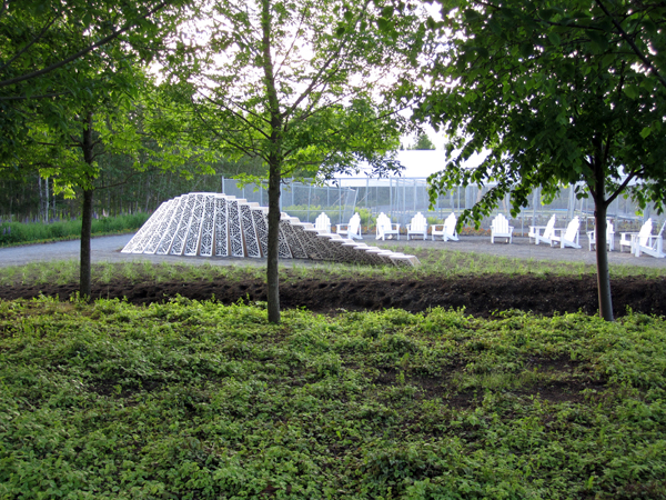 Surface Deep, instalación de Asensio_Mah para el Festival Internacional de Jardines de Quebec