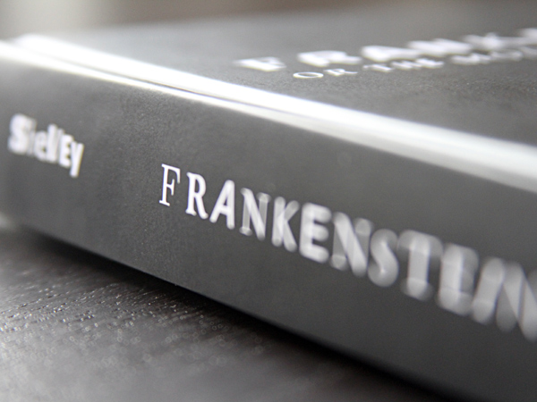 Proyecto Frankenfont, diseño editorial de  Fathon con 55.000 fuentes