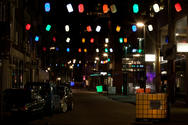 Reciclaje en la iluminación navideña de Rotterdam, por M.E.S.T.