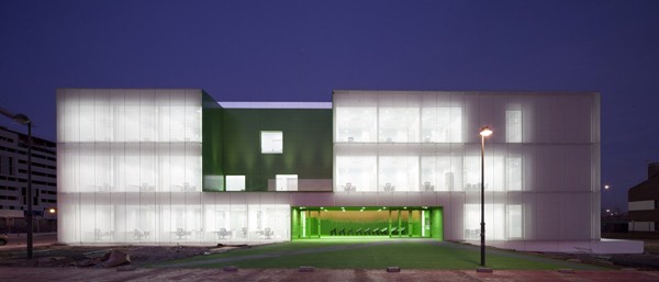 Dosmasuno arquitectos, centro de servicios sociales en Móstoles