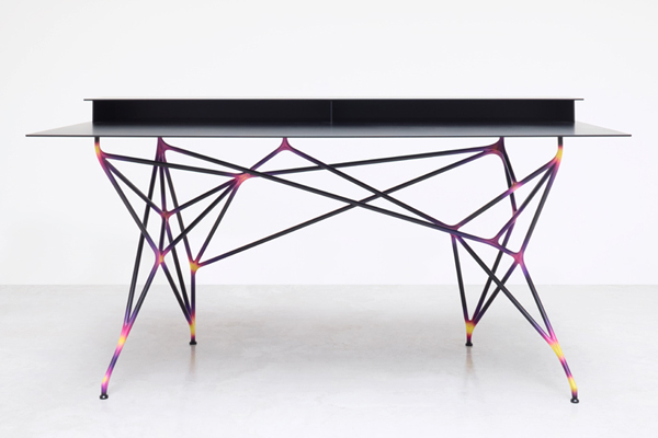 Multithreat, muebles de tubos de acero por Kram & Weisshaar