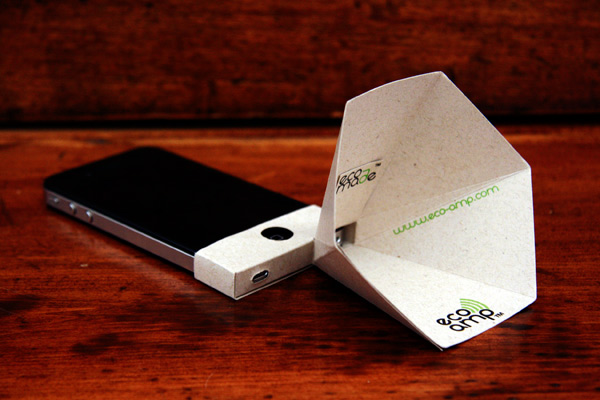 Eco-amp, amplificador ecológico para iPhone 4 y 4s