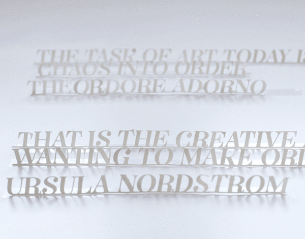 Kelli Anderson y sus experimentos con tipografías de papel
