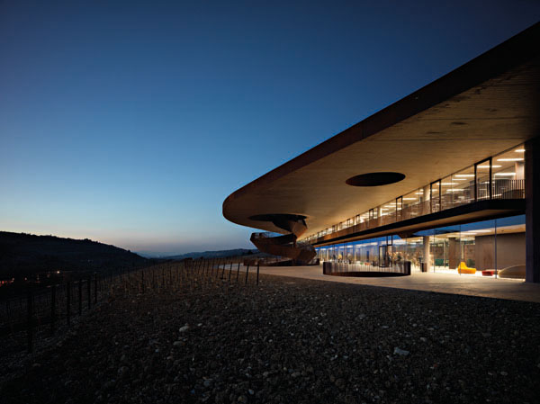 Bodegas Antinori en la Toscana, por Archea Associati