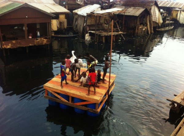 Escuela Flotate Makoko, NLÉ, 2013.