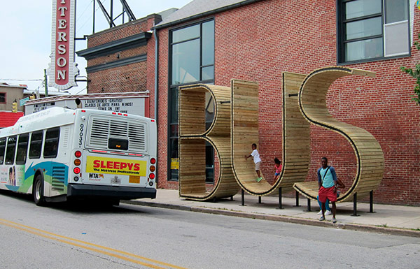 Bus Stop, la parada tipográfica de mmmm…