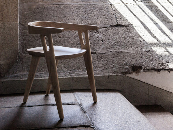 Silla Muros, por Domohomo. Un asiento diseñado para contemplar el paisaje