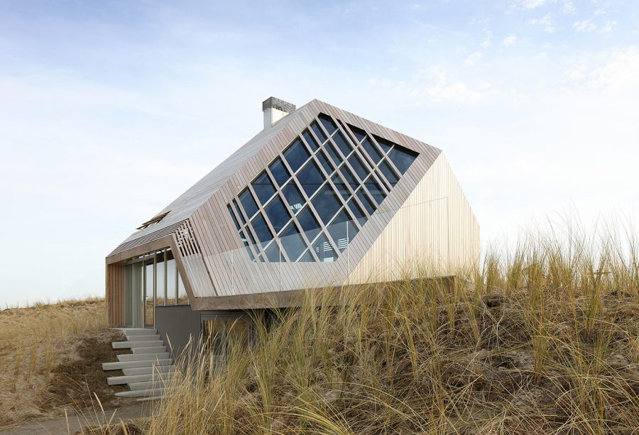 Dune House, Marc Koehler Architects, 2014. © Filip Dujardin