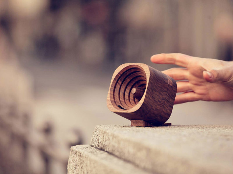 Trobla, el altavoz de madera para smartphones de Tok Tok