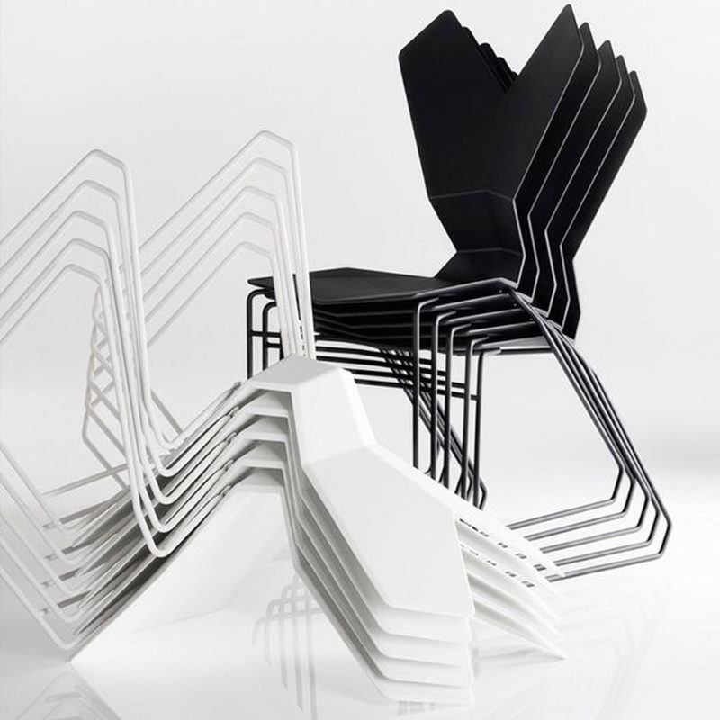 Y Chair Sled, la geométrica silla de Tom Dixon. Ergonómica, flexible y robusta