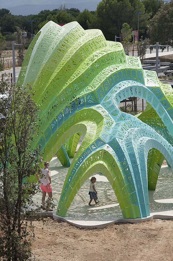 Pleated Inflation, Marc Fornes/Theverymany™, 2015.