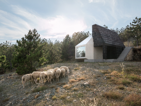 Divcibare Mountain Home, EXE studio, 2015. © Relja Ivanić