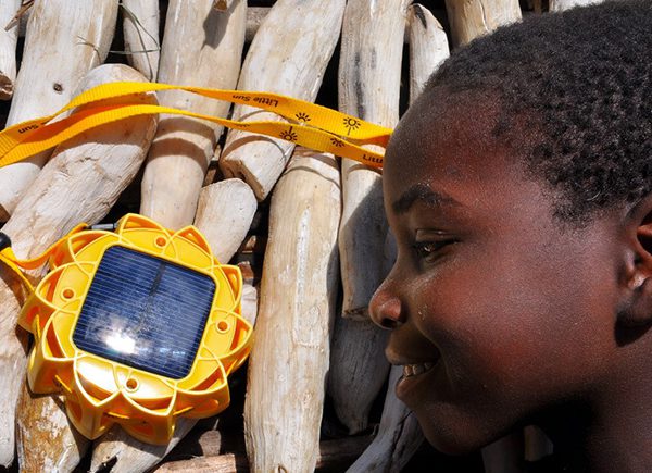 Las lámparas solares Velux Natural Light llegan a África