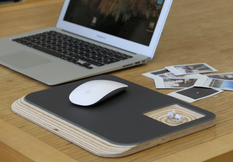 Wood Mouse Pad, Medio Design, Barcelona (España), 2016 © Carlos Rondón