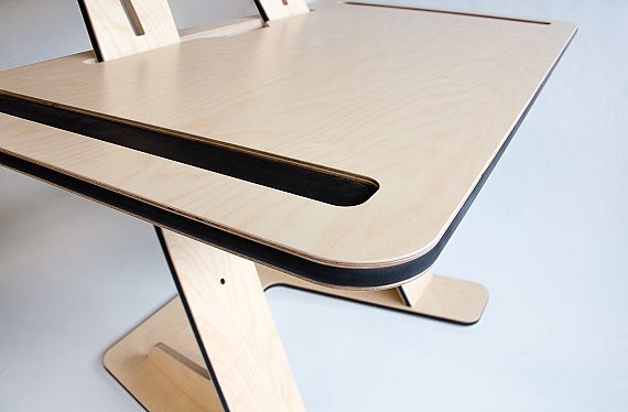 AZ Desk, Guillaume Bouvet, 2016