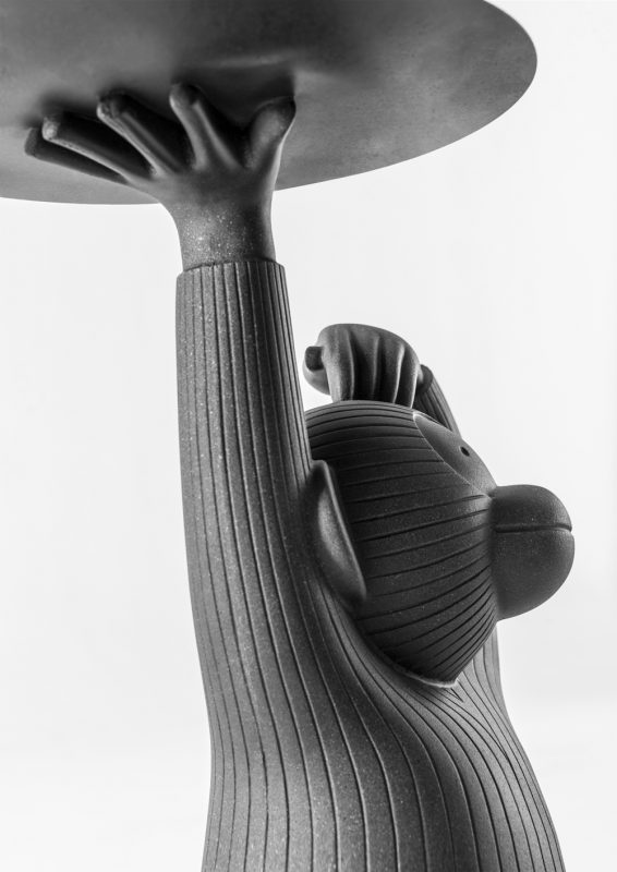 Monkey Side Table, Jaiver Hayón, 2015, Foto de Eugeni Aguiló