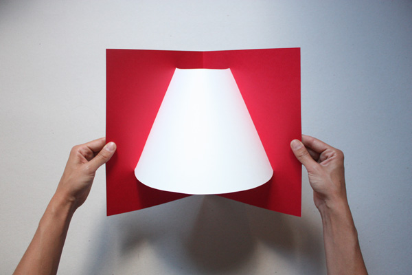 Pop-up corner light, la lámpara de papel de Well Well Designer