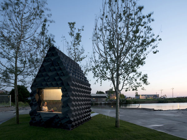 Urban Cabin, bioplástico y tecnología 3D de DUS Architects