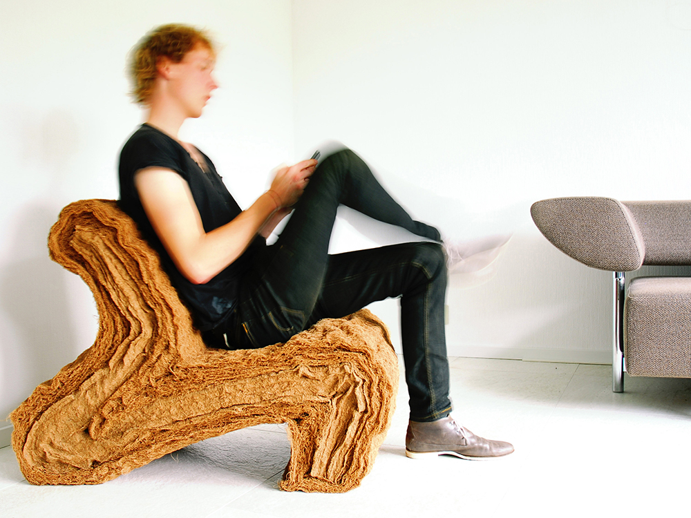 Layer Chair, la silla biodegradable de Jorrit Taekema. Fibra de coco y látex