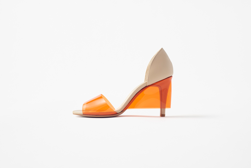 Skirt-Shoes, los zapatos con falda de Nendo
