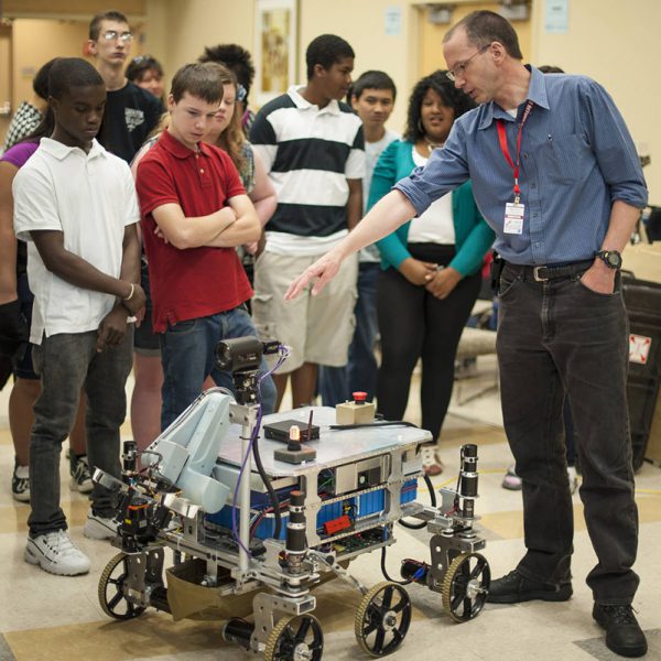 MXR - Mark's Exploration Robot, Centennial Challenge. © NASA/Bill Ingalls