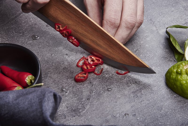 //SKID, el primer cuchillo de cocina fabricado en madera