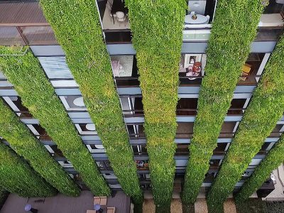 Jardín vertical del edificio Santalaia, Bogota. Ignacio Solano/Paisajismo Urbano