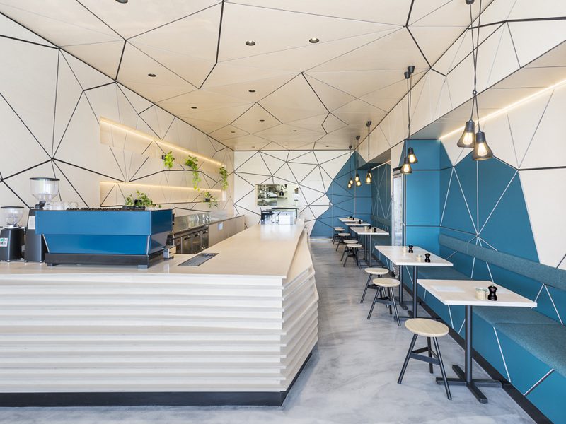 Little Hugh, la cafetería teselada de Biasol Design Studio en Melbourne