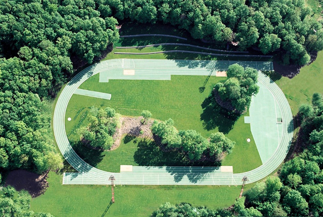 Tossols-Basil Athletics Track, 2000, Olot, Girona (España), ©Ramón Prat