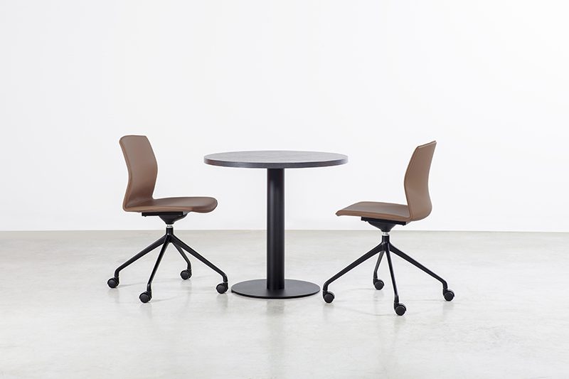 KABI, la nueva colección de asientos de Pensi Design Studio para la firma Akaba